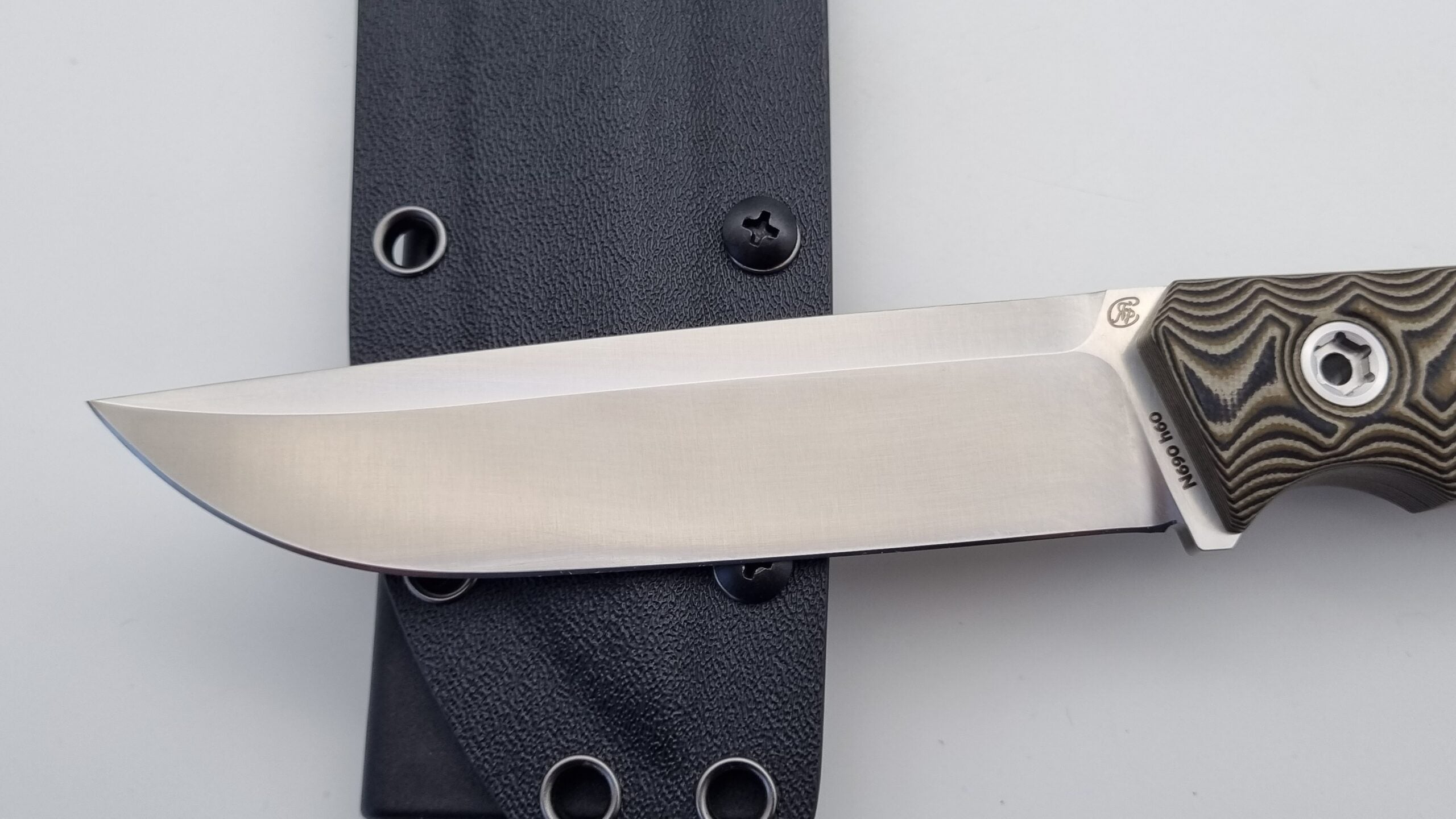 B-Ware Jäger JARS Messer N690 Stahl 60 HRC Outdoor Jagd Bushcraft Messer  Beige/Kydex