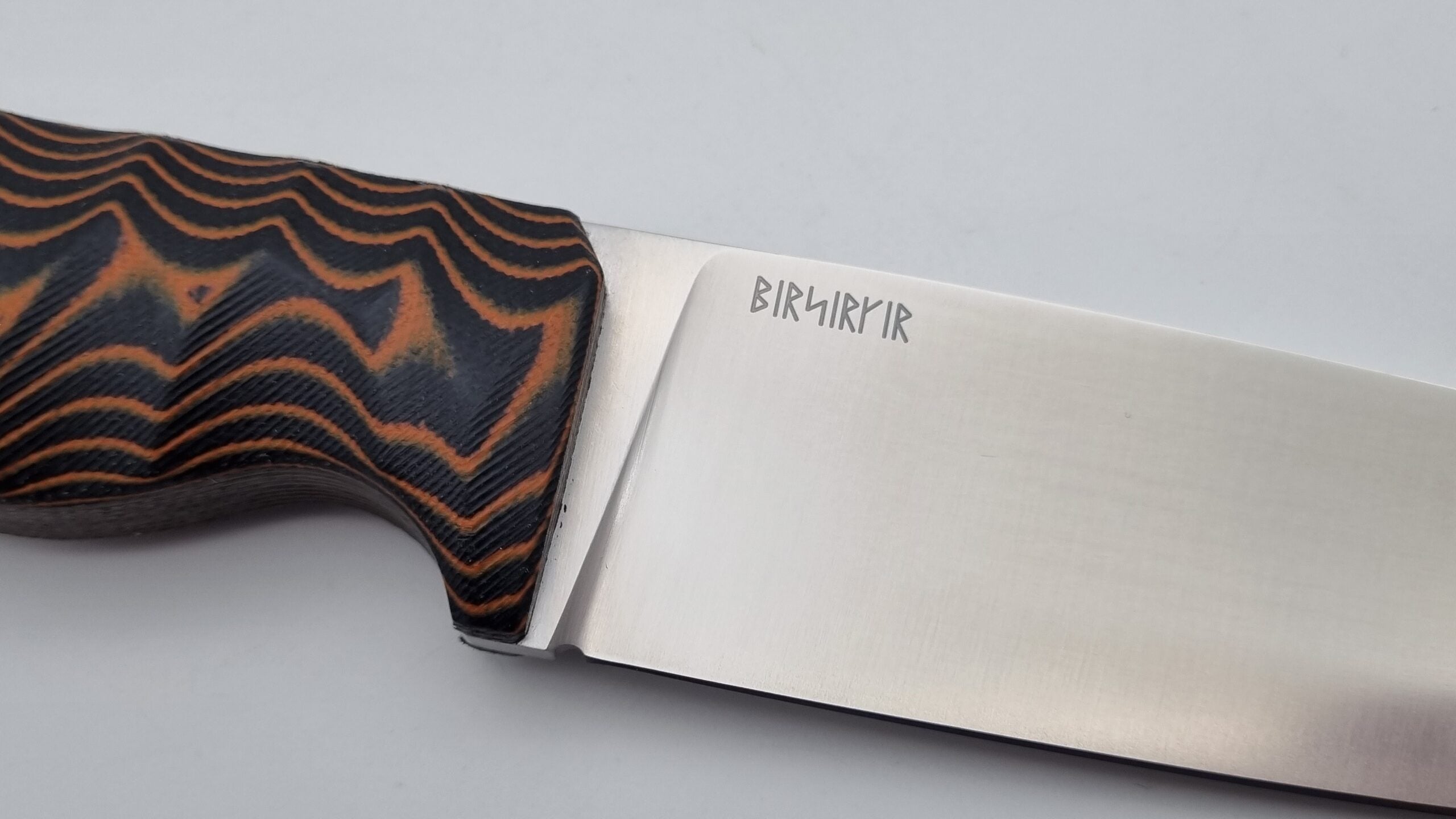 Berserker JARS Jagd Outdoor Messer Orange/Black Micarta Leder