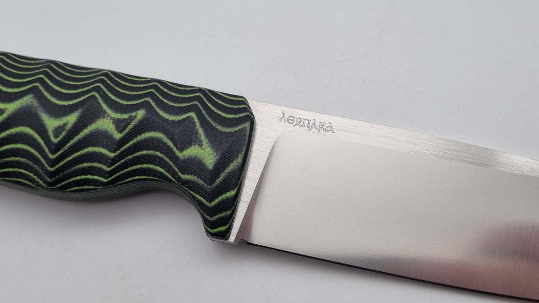 Leopard JARS Jagd Outdoor Messer N690 60HRC    Neon/Black Micarta Kydex