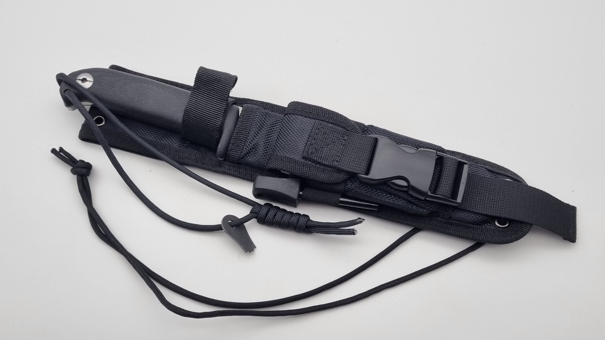 Taktische Cordura Messerscheide für Krait und Crotalus mit Feuerstahl und Keramikstein